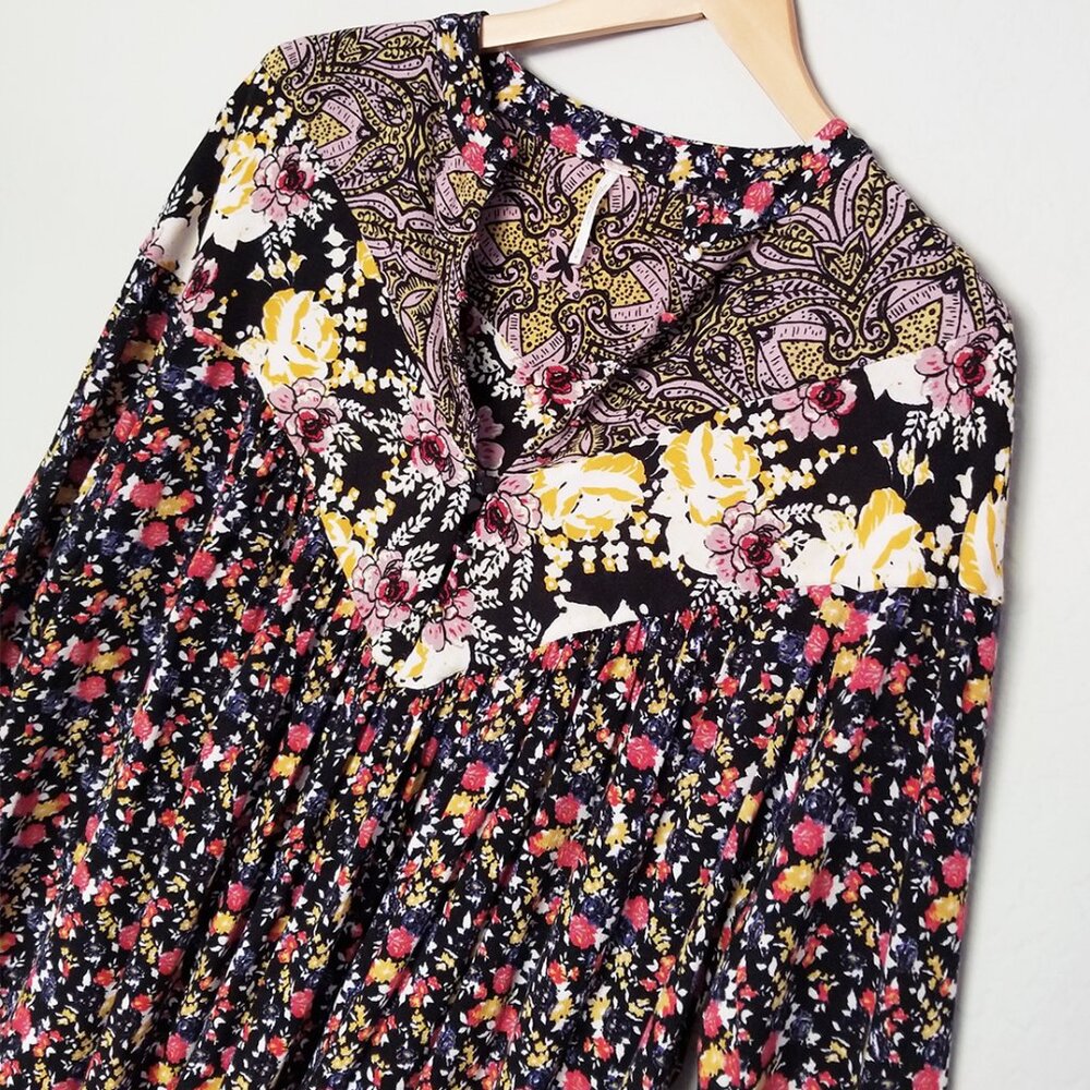 Free People Wildflower Fields Henley Top Tunic Blouse M $108 Black Ditsy Floral - Picture 9 of 16